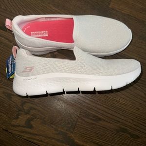 NEW Skechers air cooled goga mat